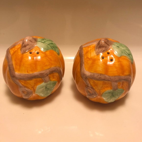 Other - Cute pumpkin shape fall decor salt & pepper shakers. Perfect for Thanksgiving